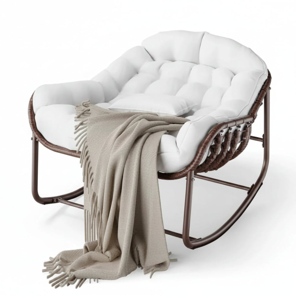 MAHÉ – Fauteuil à Bascule XL en Rotin Naturel Tressé